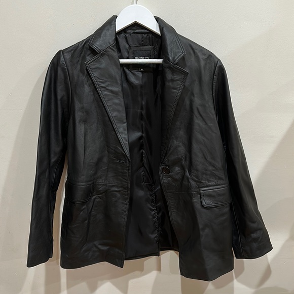 Barney’s Original Jackets & Blazers - Women’s Barney’s Asos Genuine Leather fitted Blazer Jacket Size 10 Solid Black